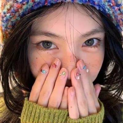 微笑回应 海报