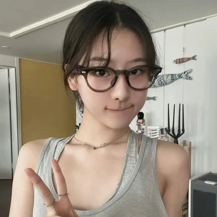 她，机器人 海报